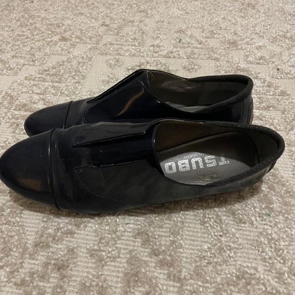 Tsubo Blue Patent Leather flats Women's size 9, very comfortable - Picture 5 of 6